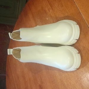 White soda Booties 6.5 used once inside.
